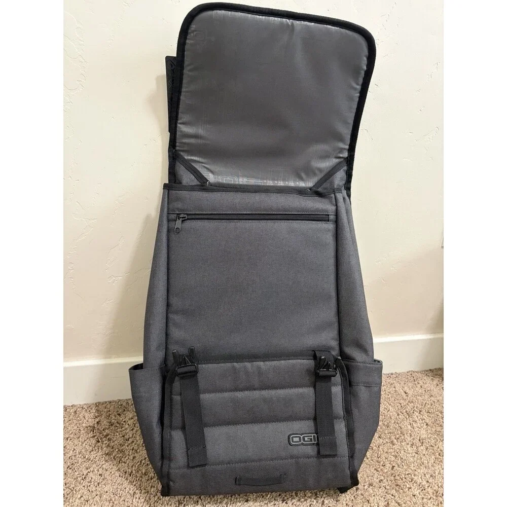 Microsoft OGIO Apex Crosshatch 17